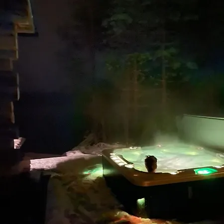 Uuttu * Kuusamo